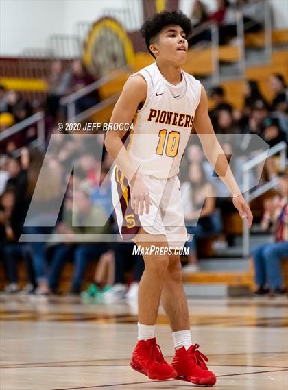 Thumbnail 2 in Valley View @ Simi Valley (CIF SS D3A Playoff 2nd Round) photogallery.