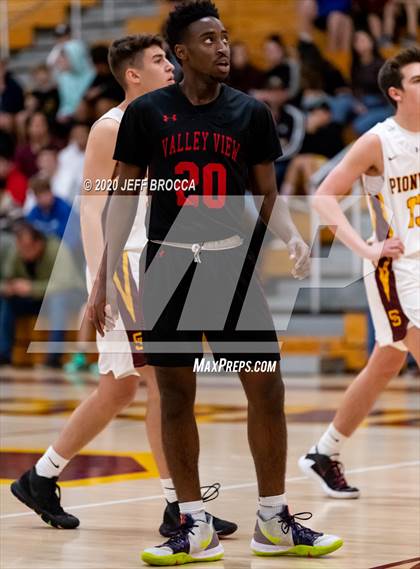 Thumbnail 3 in Valley View @ Simi Valley (CIF SS D3A Playoff 2nd Round) photogallery.