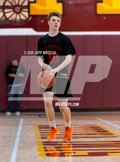 Thumbnail 2 in Valley View @ Simi Valley (CIF SS D3A Playoff 2nd Round) photogallery.