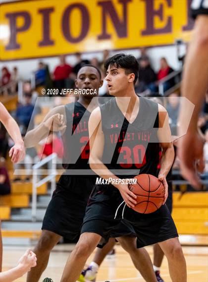 Thumbnail 1 in Valley View @ Simi Valley (CIF SS D3A Playoff 2nd Round) photogallery.