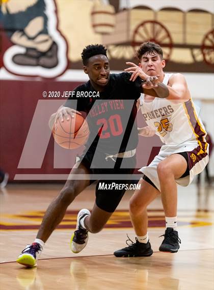 Thumbnail 2 in Valley View @ Simi Valley (CIF SS D3A Playoff 2nd Round) photogallery.