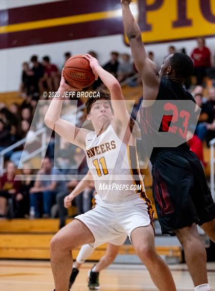 Thumbnail 3 in Valley View @ Simi Valley (CIF SS D3A Playoff 2nd Round) photogallery.