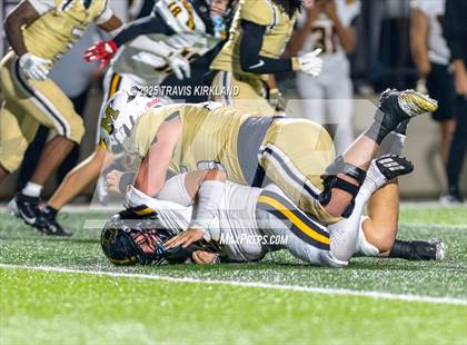 Thumbnail 2 in Moody vs. Corner (AHSAA 5A Round 1) photogallery.