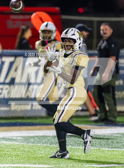 Thumbnail 1 in Moody vs. Corner (AHSAA 5A Round 1) photogallery.