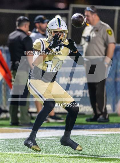 Thumbnail 2 in Moody vs. Corner (AHSAA 5A Round 1) photogallery.