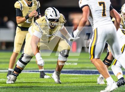 Thumbnail 1 in Moody vs. Corner (AHSAA 5A Round 1) photogallery.