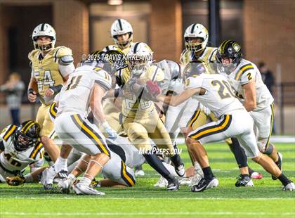 Thumbnail 1 in Moody vs. Corner (AHSAA 5A Round 1) photogallery.