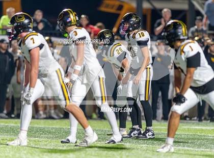 Thumbnail 3 in Moody vs. Corner (AHSAA 5A Round 1) photogallery.