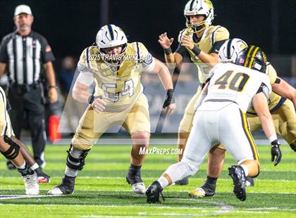 Thumbnail 1 in Moody vs. Corner (AHSAA 5A Round 1) photogallery.