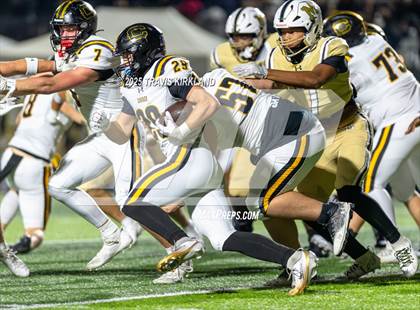 Thumbnail 2 in Moody vs. Corner (AHSAA 5A Round 1) photogallery.