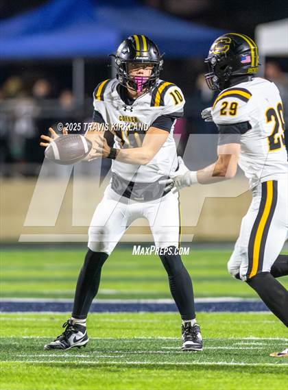 Thumbnail 2 in Moody vs. Corner (AHSAA 5A Round 1) photogallery.