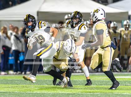 Thumbnail 3 in Moody vs. Corner (AHSAA 5A Round 1) photogallery.