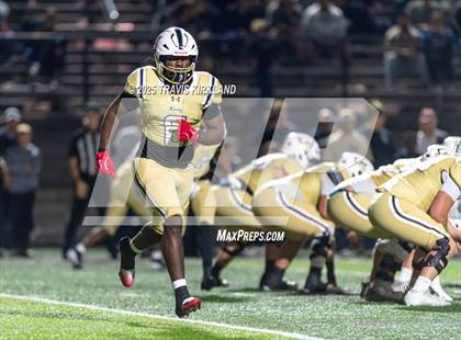 Thumbnail 2 in Moody vs. Corner (AHSAA 5A Round 1) photogallery.