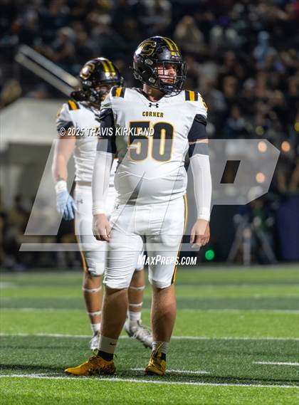 Thumbnail 3 in Moody vs. Corner (AHSAA 5A Round 1) photogallery.