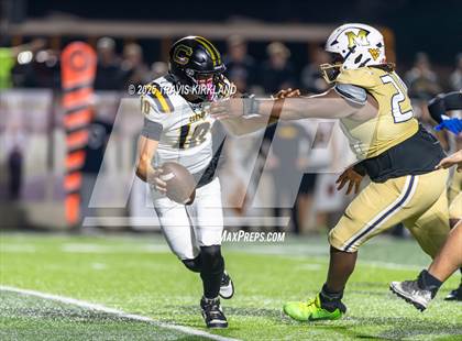 Thumbnail 3 in Moody vs. Corner (AHSAA 5A Round 1) photogallery.