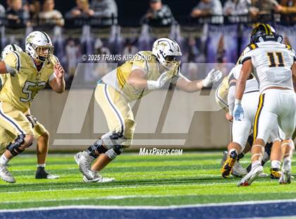 Thumbnail 2 in Moody vs. Corner (AHSAA 5A Round 1) photogallery.