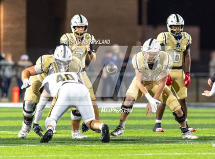 Thumbnail 1 in Moody vs. Corner (AHSAA 5A Round 1) photogallery.