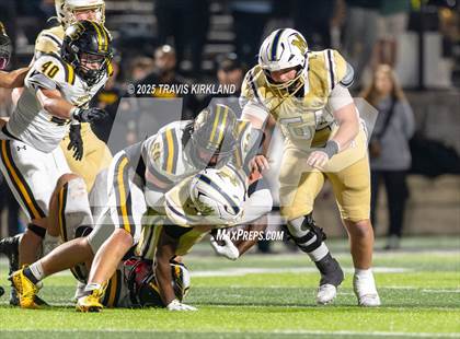 Thumbnail 3 in Moody vs. Corner (AHSAA 5A Round 1) photogallery.