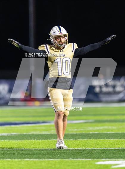 Thumbnail 1 in Moody vs. Corner (AHSAA 5A Round 1) photogallery.