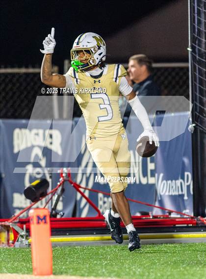 Thumbnail 3 in Moody vs. Corner (AHSAA 5A Round 1) photogallery.