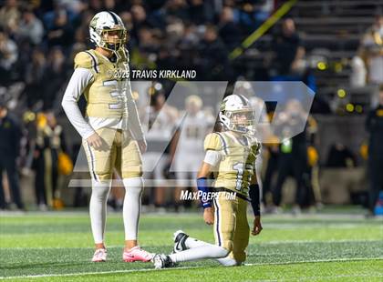 Thumbnail 2 in Moody vs. Corner (AHSAA 5A Round 1) photogallery.