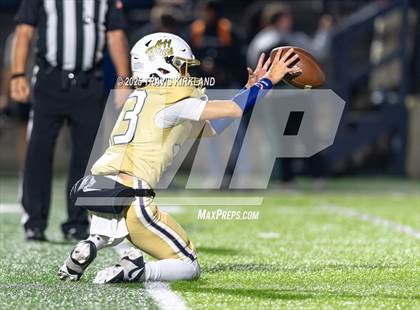 Thumbnail 2 in Moody vs. Corner (AHSAA 5A Round 1) photogallery.