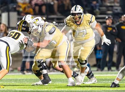 Thumbnail 1 in Moody vs. Corner (AHSAA 5A Round 1) photogallery.