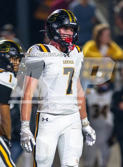 Thumbnail 3 in Moody vs. Corner (AHSAA 5A Round 1) photogallery.