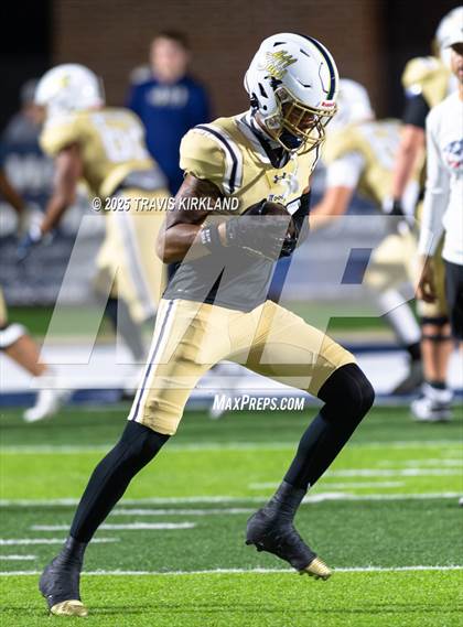 Thumbnail 1 in Moody vs. Corner (AHSAA 5A Round 1) photogallery.