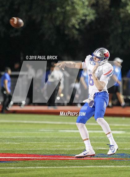 Thumbnail 3 in Westlake vs Lehman photogallery.