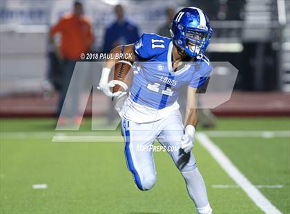 Thumbnail 2 in Westlake vs Lehman photogallery.