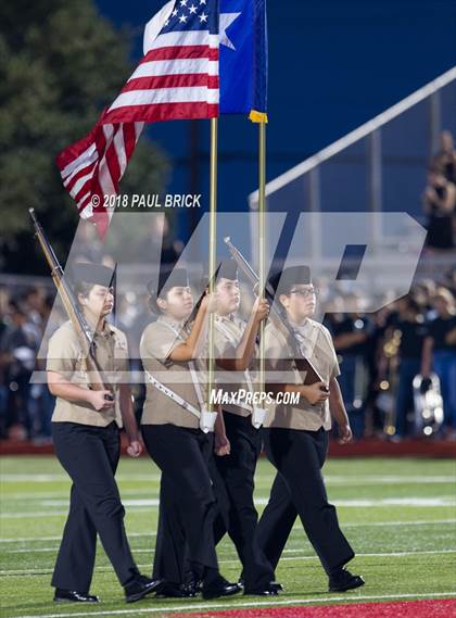 Thumbnail 2 in Westlake vs Lehman photogallery.
