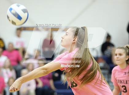 Thumbnail 3 in Berkley @ Shrine Catholic photogallery.