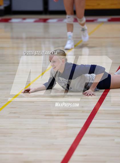 Thumbnail 3 in Columbine @ Regis Jesuit photogallery.