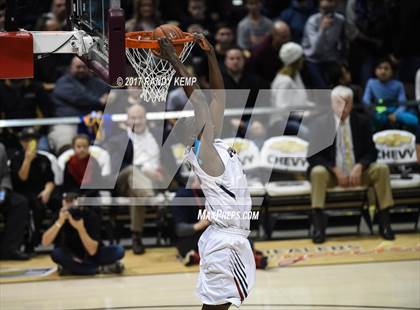 Thumbnail 1 in Bass Pro Tournament of Champions Dunking Contest photogallery.
