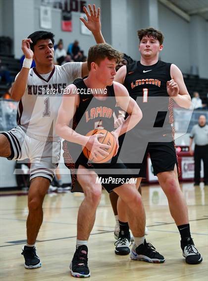 Thumbnail 1 in Lamar @ Perryville photogallery.