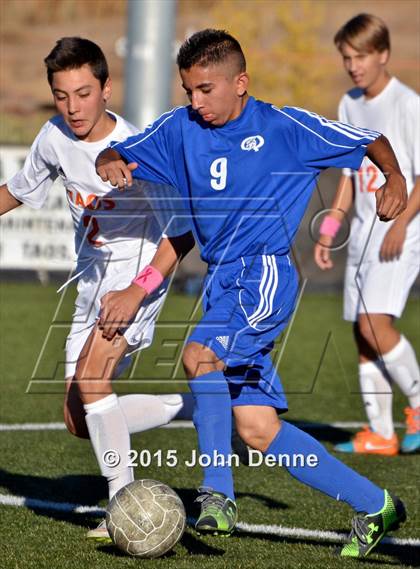 Thumbnail 2 in Questa @ Taos photogallery.