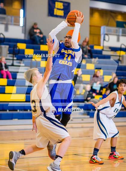 Thumbnail 2 in Everett vs. Ferndale photogallery.