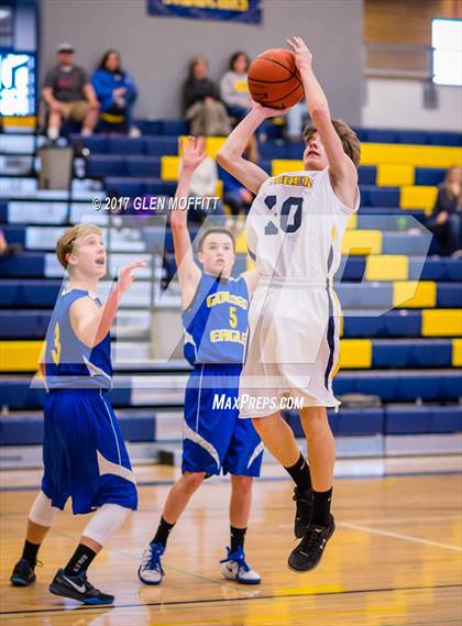 Thumbnail 2 in Everett vs. Ferndale photogallery.