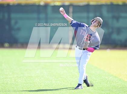 Thumbnail 1 in Legacy vs. Cherokee Trail (CHSAA 5A State 1st Round) photogallery.