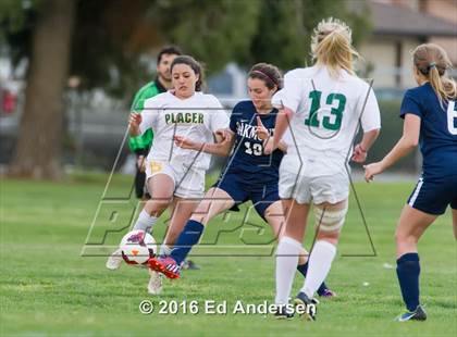 Thumbnail 3 in Oakmont vs. Placer photogallery.