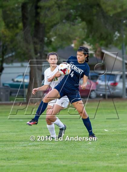 Thumbnail 3 in Oakmont vs. Placer photogallery.