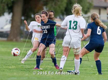Thumbnail 2 in Oakmont vs. Placer photogallery.