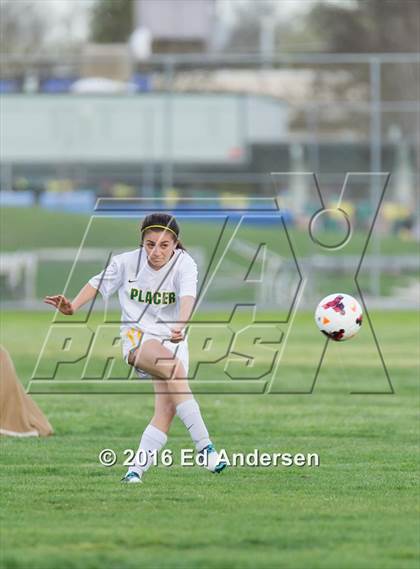 Thumbnail 2 in Oakmont vs. Placer photogallery.