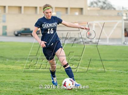 Thumbnail 1 in Oakmont vs. Placer photogallery.