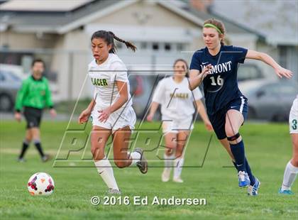 Thumbnail 2 in Oakmont vs. Placer photogallery.