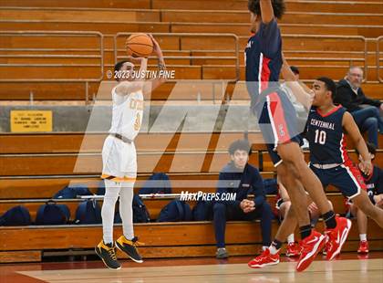 Thumbnail 2 in Centennial vs. O'Dea (Torrey Pines Holiday Classic) photogallery.