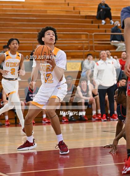 Thumbnail 1 in Centennial vs. O'Dea (Torrey Pines Holiday Classic) photogallery.
