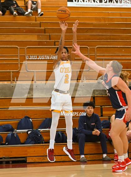 Thumbnail 3 in Centennial vs. O'Dea (Torrey Pines Holiday Classic) photogallery.