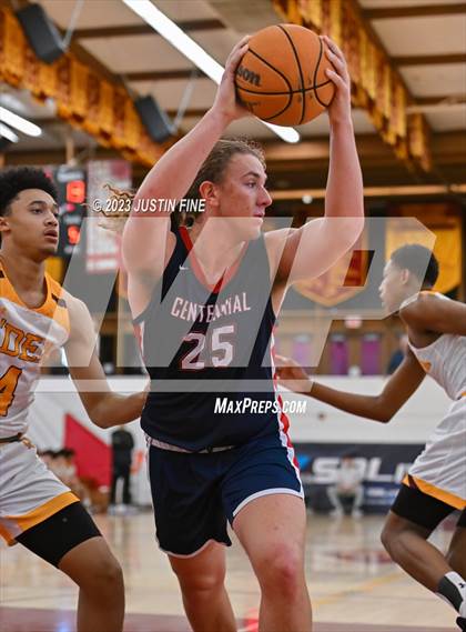 Thumbnail 3 in Centennial vs. O'Dea (Torrey Pines Holiday Classic) photogallery.